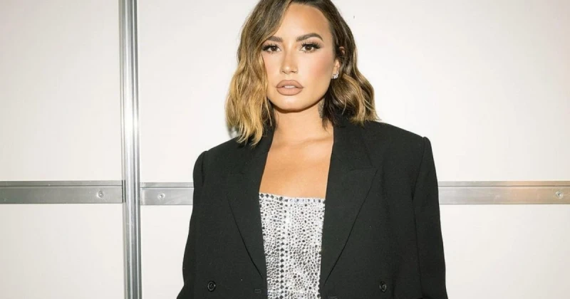 لن تصدقوا كيف كانت ديمي لوفاتوعندما كانت صغيرة - بالصور تعرف على التالي لن تصدقوا كيف كانت ديمي لوفاتوعندما كانت صغيرة - بالصور، شاركت النجمة