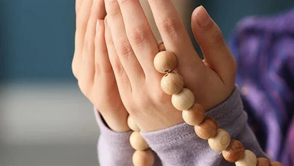 دعاء الرزق في الصباح.. كلمات بسيطة رددها قبل ترك المنزل قال الدكتور علي جمعة، مفتي الجمهورية السابق: إذا أردت أن يوسع الله لك في رزقك فلتقل رب إني