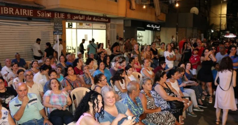 خاص بالصور- فهد عقيقي وسهام الصافي وفادي الحاج في مهرجان سن الفيل تعرف على التالي خاص بالصور- فهد عقيقي وسهام الصافي وفادي الحاج في مهرجان سن الفيل، أقيم مهرجان في منطقة سن الفيل ض