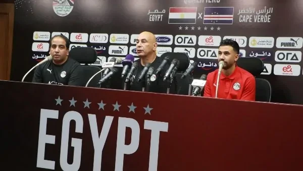 حسام حسن يرفض الاستقالة و يسبب أزمة جديدة لأندية الكرة المصريةحسام حسن ، أكد المدير الفني لمنتخب مصر، رفضه التام لفكرة تقديم استقالته من تدريب