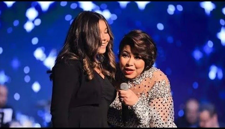 ابنة شيرين عبد الوهاب تغني للمرة الأولى في ألبوم والدتهاواصلت الفنانة شيرين عبد الوهاب تحديها شركة روتانا للصوتيات والمرئيات، بطرحها أغنية جديدة