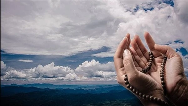 أهم عبادة وقت الشدائد.. داوم عليها ينجيك الله ويرزقك من حيث لا تحتسب قال الدكتور رمضان عبد الرازق، عضو اللجنة العليا للدعوة الإسلامية بالأزهر الشريف،