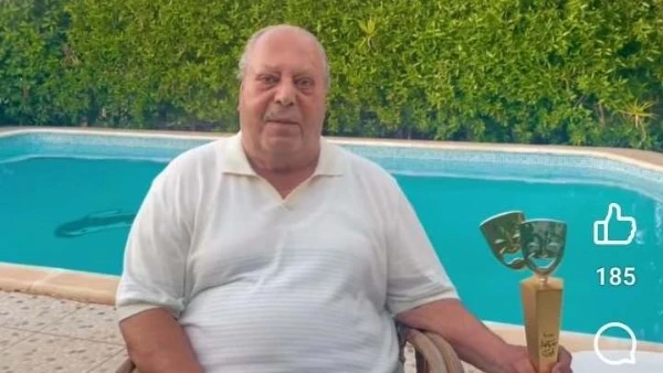 أسامة عباس: بعد 55 سنة قررت اقلع الساعة عشان استمتع بحياتي ظهر الفنان أسامة عباس في لقاء خاص مع برنامج ما يحدث في مصر والذي يقدمه الإعلامي شريف عامر على قناة مصر، وذلك للحديث عن تك