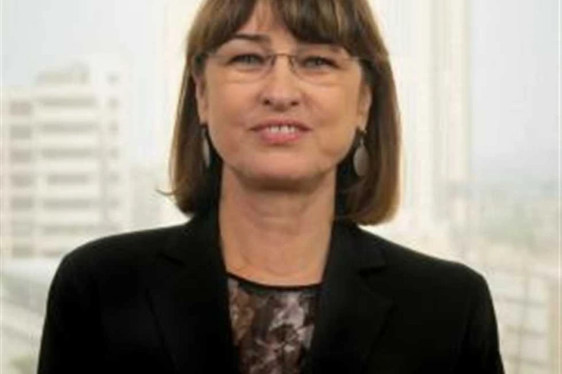 الحكومة تبحث مع الأمم المتحدة توفير تمويل مشروعات المناخ ودعم ملفات البيئة ناقشت الدكتورة ياسمين فؤاد، وزير البيئة، مع الممثل المقيم للأمم المتحدة في