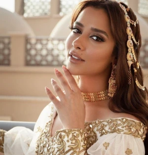 بلقيس فتحي تتألق بالزي التراثي الإماراتي تعرف على التالي بلقيس فتحي تتألق بالزي التراثي الإماراتي، وكالات السوسنةتصدرت الفنانة اليمنية بلقيس فتحي،