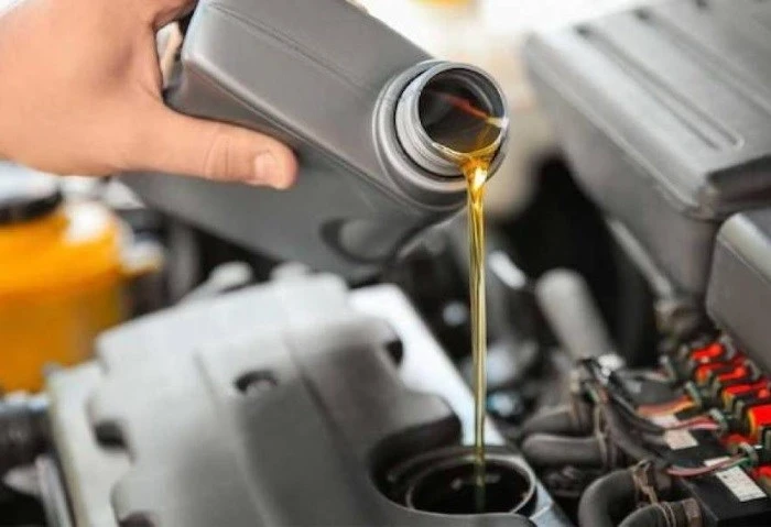 بالمستندات، موجة زيادات جديدة تضرب أسعار زيوت السيارات في الأسواق أسعار زيوت السيارات في مصر، أعلنت العديد من شركات الزيوت والمشتقات البترولية في