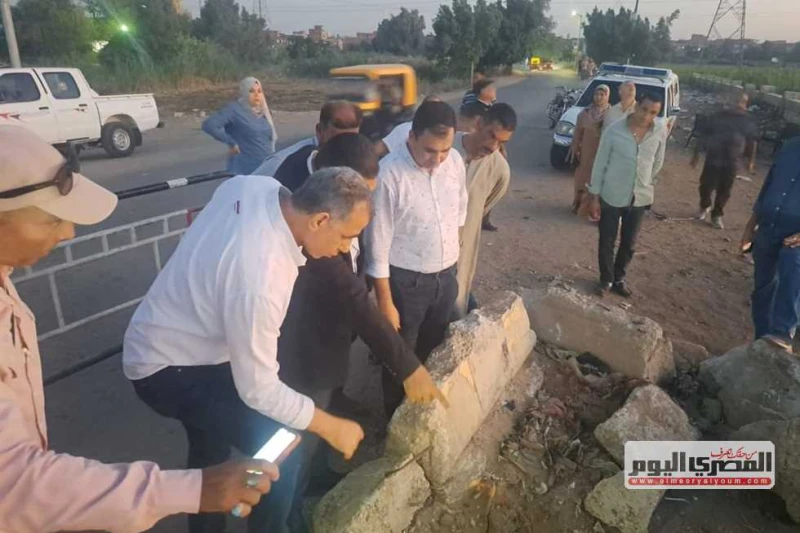 قرار من محافظ الغربية بعد انهيار كوبري كفر ديما قرر اللواء أشرف الجندي محافظ الغربية، اليوم الأحد، تشكيل لجنة عاجلة لمعاينة الانهيار الجانبي لكوبري