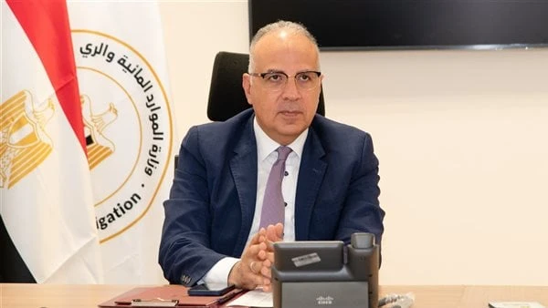 الري: عرض المقتنيات التاريخية بصورة متحفية بمقر الوزارة بالعاصمة الإداريةاستقبل الدكتور هانى سويلم وزير الموارد المائية والرى كل من الدكتور محمد