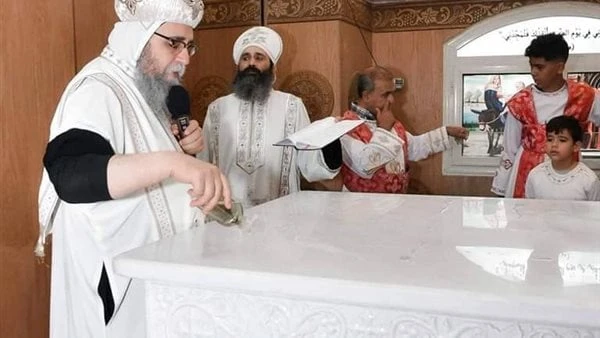 تدشين كنيسة السيدة العذراء والقديس صليب ببباصور دشن نيافة الأنبا اسطفانوس أسقف ببا والفشن وسمسطا، أمس الأول، كنيسة السيدة العذراء والقديس صليب الجديد في قرية سدس التابعة للإيبارشية