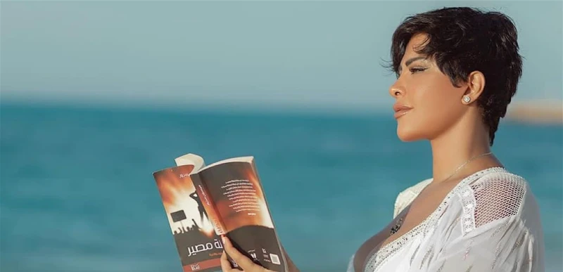 فنون ومشاهير: فنانة خليجية تعلق على تفجيرات البيجر: هذه حرب إبادة رسمية (صور) كتبت الفنانة شمس الكويتية سلسلة تغريدات حيال الإنفجارات التي هزت لبنان