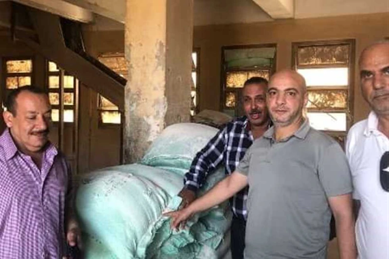 ضبط 14 شيكارة دقيق بلدي مدعم داخل مخزن بالشرقية كثفت الأجهزة الرقابية بالشرقية،بالتنسيق مع مباحث التموين،وجهاز حماية المستهلك، ومديريتي الصحة، والطب البيطري من الحملات التفتيشية وا