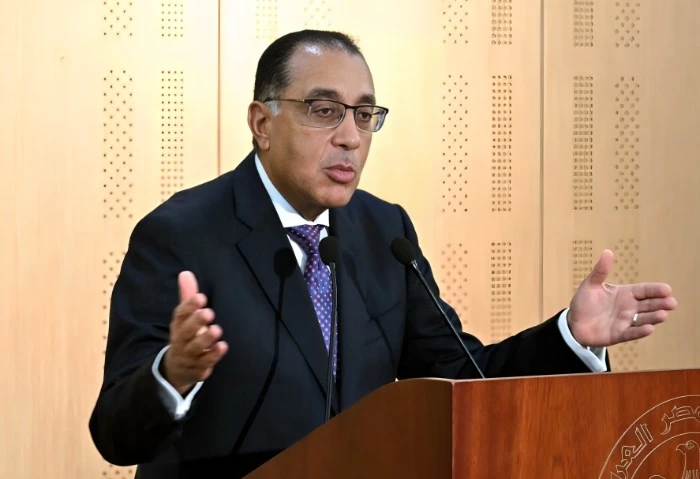 رئيس الحكومة يتابع مع وزير التربية والتعليم انتظام العام الدراسي الجديد تابع الدكتور مصطفى مدبولي، رئيس الوزراء، مع محمد عبد اللطيف، وزير التربية