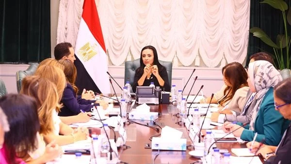 وزيرة التضامن تبحث مع الوكالة الأمريكية للتنمية الدولية أوجه التعاونعقدت الدكتورة مايا مرسي وزيرة التضامن الاجتماعي اجتماعا مع السيد شون جونز مدير بعثة الوكالة الأمريكية للتنمية ال