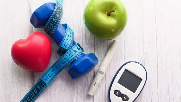 معلومات هامة عن مريض السكر والضغط.د. باهي هانيد. ألاء عبد الغنيمريض السكرالمعروف إن السكر نوع أول أو تاني.. النوع الأول بيظهر منذ الصغر أنسولين، والنوع التاني بيبقى نتيجة السمنة وس