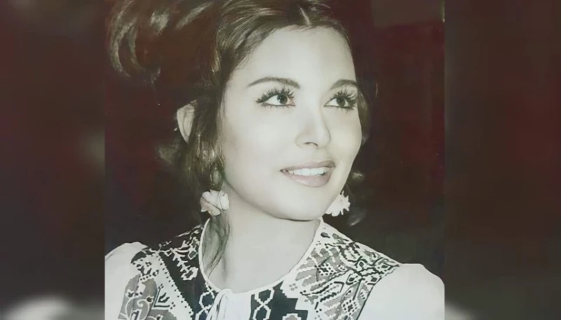 حقيقة فيلم سعاد حسني.. أيمن بهجت قمر يؤكد وشقيقتها تنفي افاق عربية - كشف السيناريست أيمن بهجت قمر عن استعداده لفيلم عن الفنانة الراحلة سعاد حسني، بموافقة عائلتها، وتحديدا شقيقتها ج