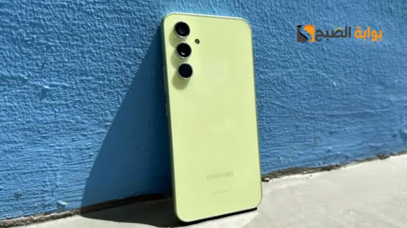 بمواصفات خيالية.. تعرف على سعر ومواصفات هاتف 54 5أعلنت شركة سامسونج عن إطلاق هاتفها الجديد، 54 5، الذي يعد الأعلى ضمن سلسلة ، يتميز الهاتف بتصميم أنيق مع ظهر زجاجي، ويأتي مزود بمعا