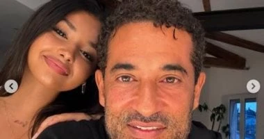 فن: عمرو سعد يكشف سبب تسمية ابنته حبيبة فى عيد ميلادها احتفل النجم عمرو سعد بعيد ميلاد ابنته حبيبة، وكشف عن سبب تسميتها بذلك الاسم، ونشر صور تجمعهما