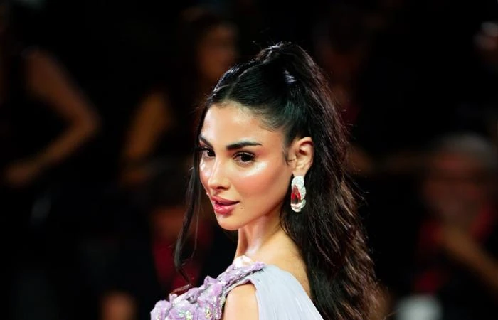 شهدت السجادة الحمراء في اليوم السادس لمهرجان فينيسيا السينمائي 2024 ، وعلى هامش العرض العالمي الأول للفيلم الفرنسي فينالمون ، إطلالات ساحرة للنجمات