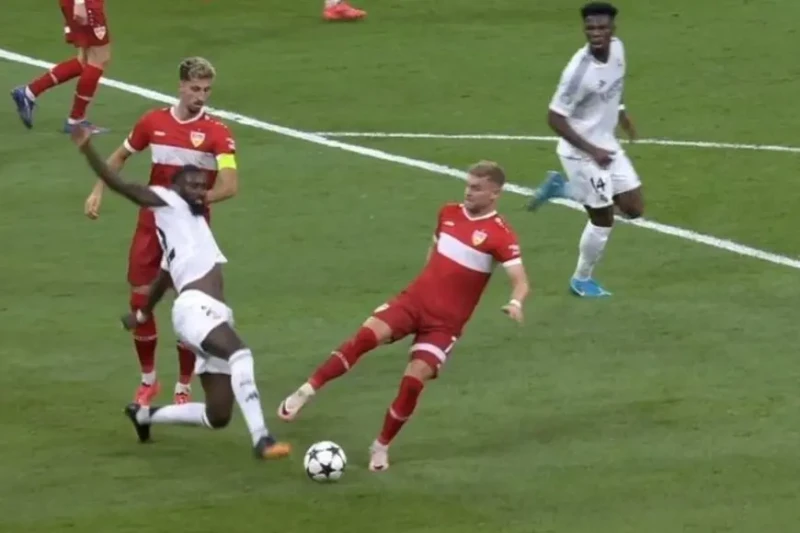 هل حرم ريال مدريد من ركلة جزاء أمام شتوتغارت؟ عاش ريال مدريد أوقاتا عصيبة في الشوط الأول من الجولة الأولى من دوري أبطال أوروبا الجديد أمام ضيفه