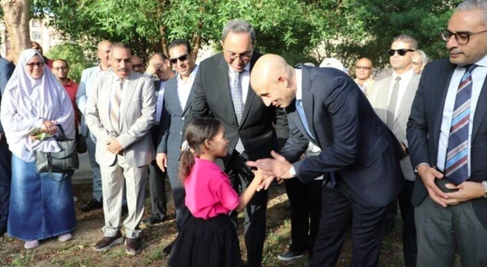 وزير التعليم من قنا: الزيارات الميدانية تستهدف تقييم تحقيق الآليات والإجراءات على أرض الواقعتفقد محمد عبد اللطيف وزير التربية والتعليم والتعليم