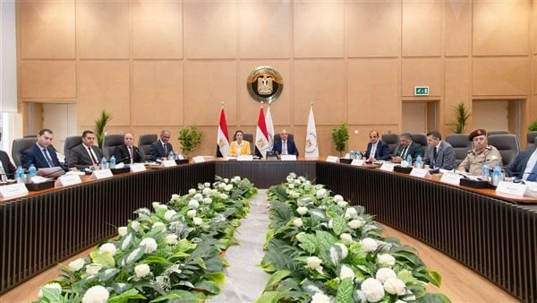 سويلم: الموافقة على 27 طلبا لمشروعات بمدينة المنصورة الجديدة أكد الدكتور هاني سويلم وزير الموارد المائية والري، ضرورة اتخاذ المستثمرين ما يلزم من