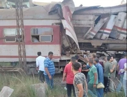 حادث قطاري الزقازيق.. محافظ الشرقية يوجه برفع درجة الاستعداد في المستشفيات حادث قطاري الزقازيقوقع منذ قليل حادث تصادم بين قطارين بمنطقة الكوبري