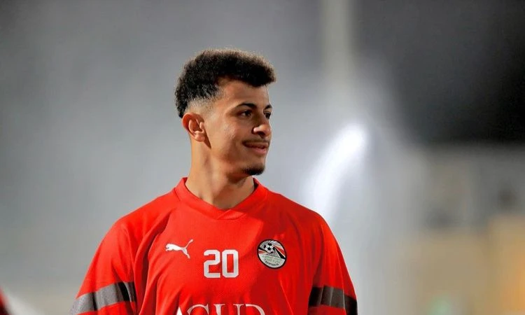 -الأهلي يتعاقد رسميا مع عمر الساعي لاعب الإسماعيلي .. أعلن النادي الأهلي، اليوم الأحد، عن تعاقده مع عمر الساعي قادما من صفوف فريق الإسماعيلي لدعم