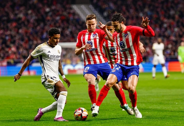 الموعد والقنوات الناقلة مباراة ريال مدريد وأتلتيكو مدريد بالدوري الإسباني 2024 يستضيف مساء اليوم الأحد، فريق أتلتيكو مدريد نظيره ريال مدريد، في إطار
