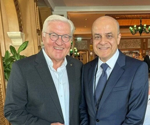 الرئيس الألماني يكرم المؤلف الموسيقي المصري باسم درويش بحضور الرئيس السيسيكرم الرئيس الألماني فرانك فالتر شتاينماير، المؤلف الموسيقي المصري باسم درويش تزامنا مع زيارته الرسمية لمصر