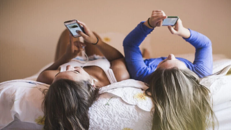 بتاريخ السبت 28 سبتمبر 2024يمضي الكثير منا وقتا طويلا في تصفح منشورات الأصدقاء على الشبكات الاجتماعية، لكن البعض ينتابهم أحيانا الشعور بالرغبة في تصفح ملفاتهم الشخصية وتخيل ما قد ي