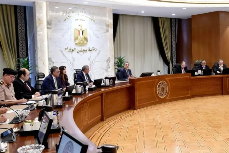 مجلس الوزراء: لا معلومات أولية عن أسباب حادث تصادم قطاري الزقازيق ذكر المتحدث الرسمي باسم رئاسة مجلس الوزراء، المستشار محمد الحمصاني، أنه لا توجد