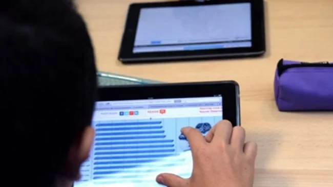 خطوات دخول منصة حصص مصر وبنك المعرفة بالرقم القومي للتلميذمنصة حصص مصر وبنك المعرفة حيث طالبت وزارة التربية والتعليم أولياء الأمور والطلاب بسرعة