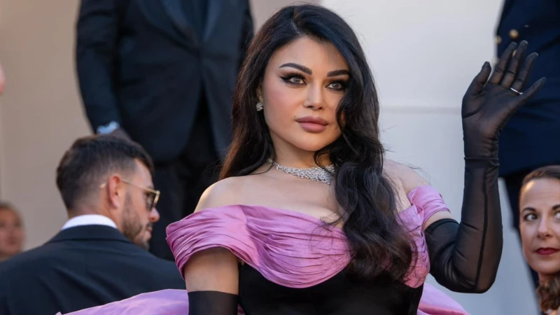 هيفاء وهبي تقاضي شركة روتانا اخر خبر تستعد الفنانة اللبنانية هيفاء وهبي ، لأتخاذ الإجراءات القانونية ضد شركة روتانا للصوتيات والمرئيات، بسبب قيامها