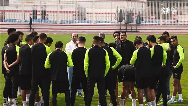 -مجلس الزمالك يدعم الفريق الأبيض قبل مواجهة الشرطة .. حرص أحمد سليمان وحسين السيد ورامي نصوحي أعضاء مجلس إدارة نادي الزمالك على التواجد في تدريبات