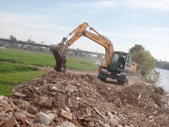 وزير الري: إزالة 86776 حالة تعد على مجرى نهر النيل منذ عام 2015أكد وزير الموارد المائية والري الدكتور هاني سويلم، استمرار أجهزة الوزارة في إزالة جميع