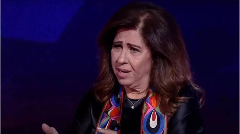 مين الغبي اللي موتني.. ليلى عبد اللطيف ترد على شائعة وفاتها تداولت أنباء عبر مواقع التواصل الاجتماعي خلال الساعات القليلة الماضية مفادها وفاة خبيرة