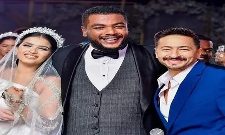 أغلى فرح سوداني في التاريخ.. محمد الفاتح يفرح مأب ب15 مليون جنيه لمدة 3 أيام متواصلة منوعات سجل رجل الأعمال محمد الفاتح، حفل زفافه كأحد أكبر أغلى الأفراح في التاريخ عموما وفي تاريخ