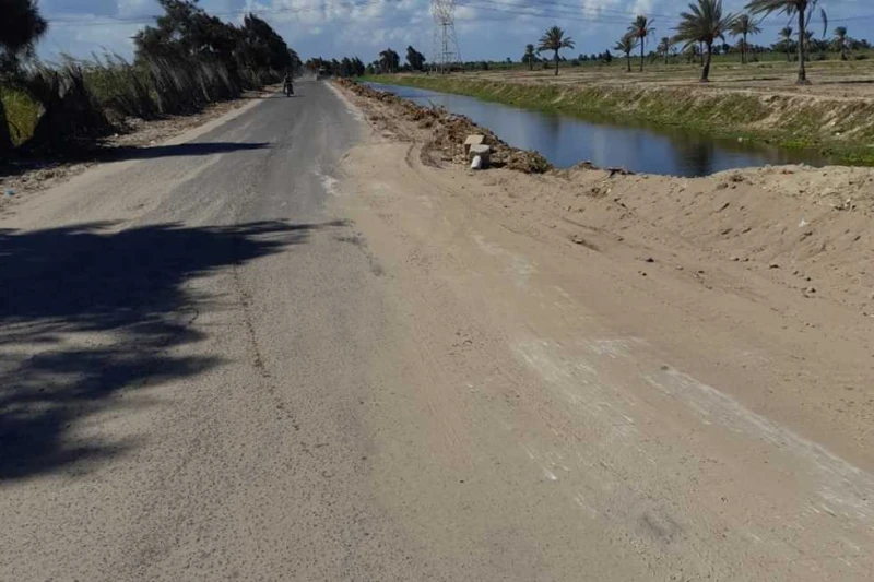 محافظ كفر الشيخ يتابع أعمال رفع كفاءة وتمهيد الطرق بقرى بلطيم تابع اللواء دكتور علاء عبدالمعطي، محافظ كفرالشيخ، الأربعاء، أعمال خطة المحافظة لتأهيل