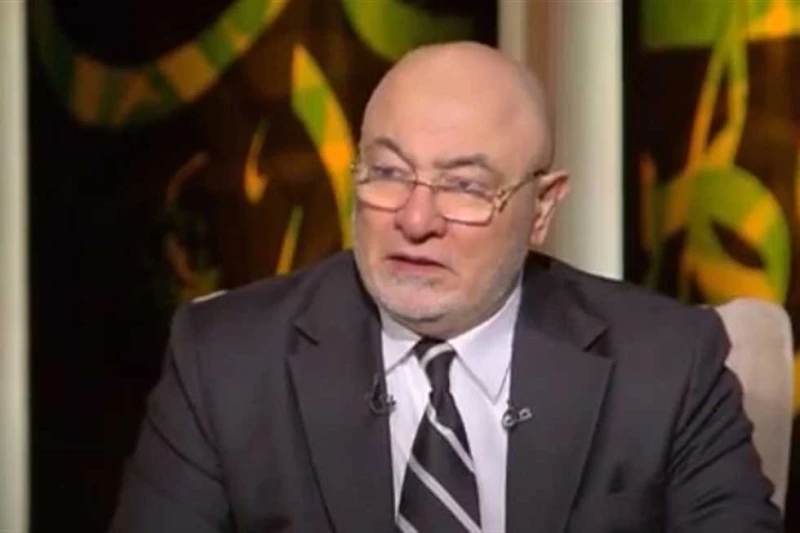 خالد الجندي: النبي لم يكن يفتي في الأمور الطبية أكد الشيخ خالد الجندي، عضو المجلس الأعلى للشؤون الإسلامية، أن النبي محمدا صلى الله عليه وسلم لم يكن