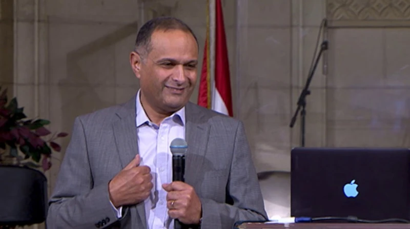 اعتذار ماهر صموئيل لشيرين عبد الوهاب بعد تصريحات مثيرة للجدلماهر صموئيل , أصدر الواعظ المسيحي واستشاري الطب النفسي اعتذارا علنيا بعد تصريحاته الأخيرة التي وصف فيها أغاني الفنانة شي