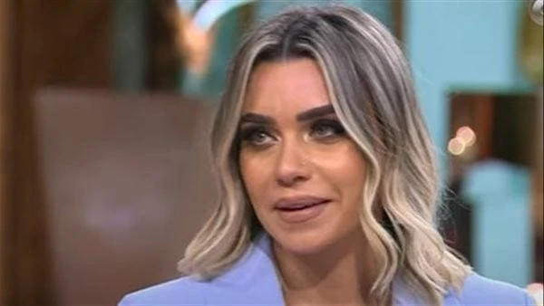 نور قدري: أجسد شخصية فتاة شعبية في فيلم عنب خاصكشفت الفنانة نور قدري ، عن كواليس كوميدية في فيلم عنب، معربة عن سعادتها بالعمل مع فريق الفيلم. وبينت قدري، شخصيتها في الفيلم، قائلة ل