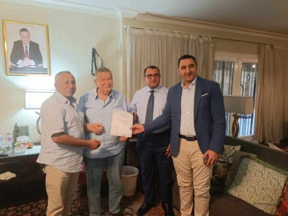 تعيين اللواء أحمد زغلول مهران رئيسا للهيئة العليا لحزب المؤتمرأصدر الربان عمر المختار صميدة، رئيس حزب المؤتمر، قرارا بتعيين نائب رئيس الحزب، اللواء أحمد زغلول مهران، رئيسا للهيئة ا