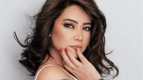 فرق معايا نفسيا ..رسالة صوتية من شيرين عبد الوهاب بعد حصولها على أفضل صوت حرصت الفنانة شيرين عبد الوهاب ، علي ارسال رسالة صوتية لتذاع ضمن حفل الدير الجيست المقام حاليا ، وذلك بعد ح