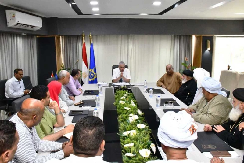 محافظ أسوان يدرج قرية النزلات المعوية في مشروعات حياة كريمة أكد اللواء إسماعيل كمال محافظ أسوان اليوم الأحد، إدراج مركز دراو بأسوان تم إدراجه ضمن