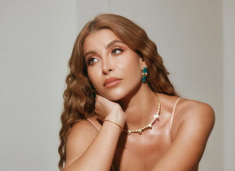 خاص بالفيديو-هل تعيش نور علي لعبة حب حقيقية في حياتها؟ عبرت الممثلة السورية، نور علي، عن سعادتها بزيارة مصر للمرة الأولى وتكريمها كأفضل ممثلة عربية لعام ٢٠٢٤، في مهرجان الفضائيات ا