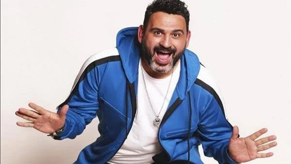 كواليس صناعة تيجي نسيب.. أكرم حسني يكشف تفاصيل ميلاد الأغنية تعرف على التالي كواليس صناعة تيجي نسيب.. أكرم حسني يكشف تفاصيل ميلاد الأغنية، كشف الفنان