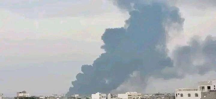 الطيران الإسرائيلي ينهي هذا الأمر بشكل كامل بمدينة الحديدة _اخر الاخبار كشفت مصادر عن آخر تطورات القصف الجوي الإسرائيلي على ميناء الحديدةواكدت