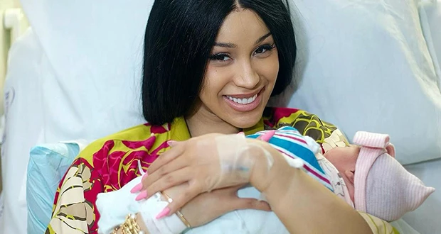 بالصور هكذا شاركت كاردي بي الجمهور لحظات ولادة ابنتها الثالثة تعرف على التالي بالصور هكذا شاركت كاردي بي الجمهور لحظات ولادة ابنتها الثالثة، متابعة