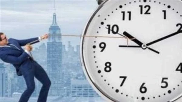 هترجع ساعتك 60 دقيقة.. موعد تطبيق التوقيت الشتوي رسميا 2024يسعى العديد من المواطنين لمعرفة الموعد الرسمي ل إلغاء التوقيت الصيفي وعودة العمل بالتوقيت