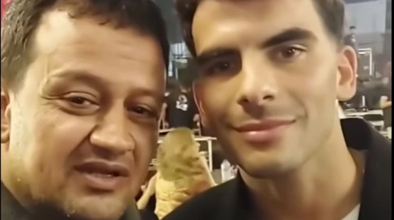 زيزو وشعار الأهلي.. أول تعليق من صاحب الفيديو المثير للجدل وسط أجواء الاحتفال التي شهدها حفل افتتاح مول مصمم الأزياء إسلام سعد، تسللت عدسة كاميرا لتخطف لقطة مع لاعب فريق الزمالك أح